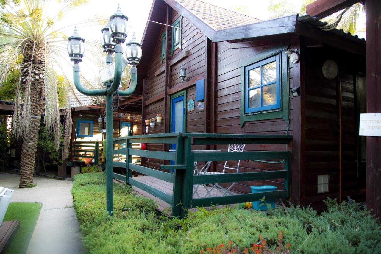 Family Cabin Menahemya Bagian luar foto