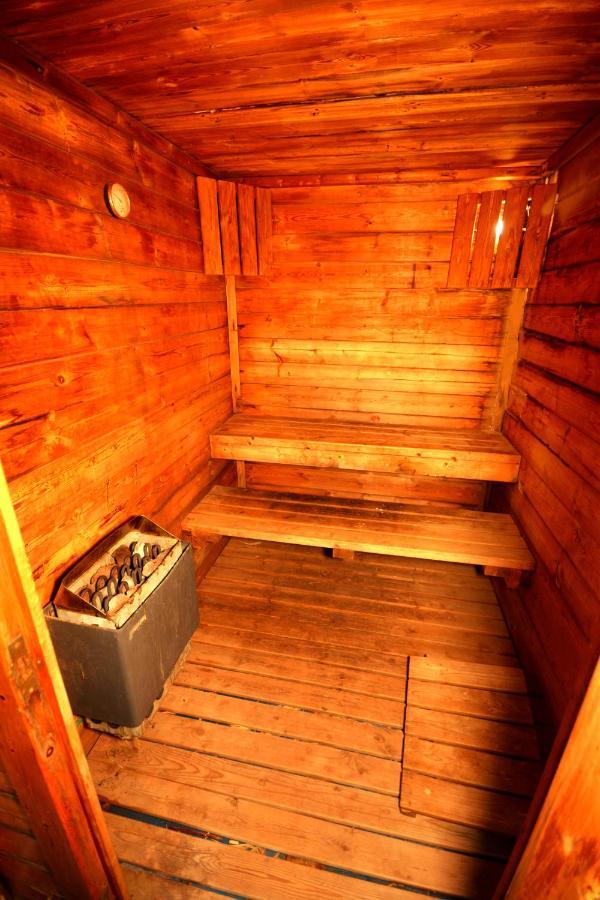 Family Cabin Menahemya Bagian luar foto